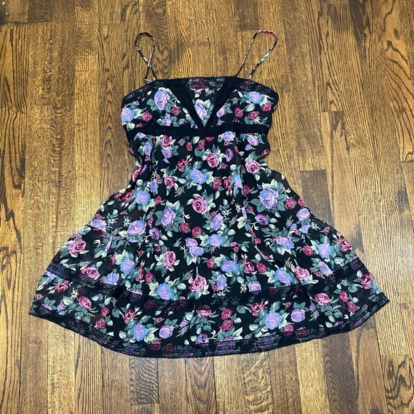 EUC F21 floral bohemian lace tiered flowy mini dress - Picture 1 of 13